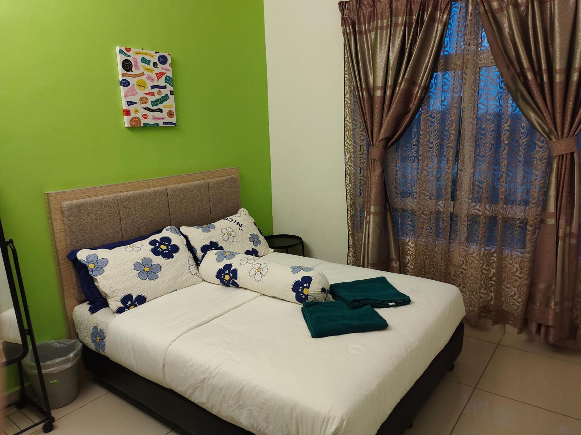 2 Rooms Homestay Deviana Wakaf Che Yeh 哥打巴鲁 外观 照片